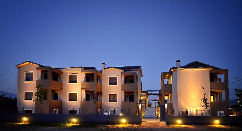 Ellopia Point Hotel Яніна Екстер'єр фото
